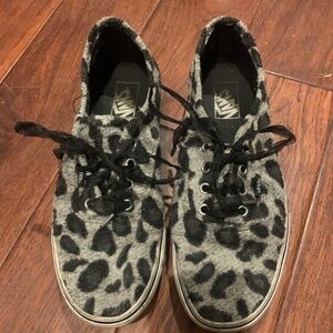 Vans Unisex leopard print sneakers 9.5/11